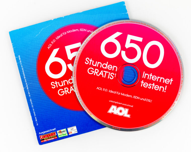 AOL CD-ROM aus Deutschland mit 650 Stunden freiem Internetzugang