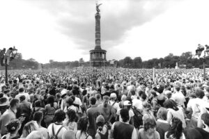 Loveparade Berlin in den 90ern – Als Techno die Welt eroberte